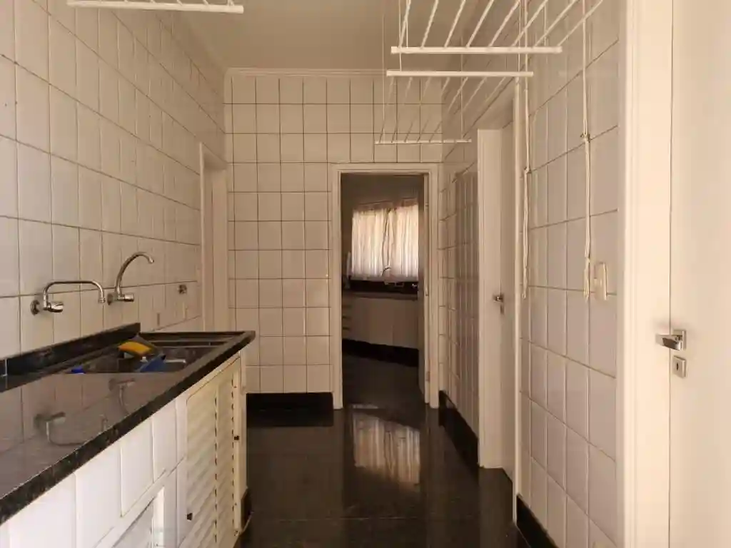 Casa de Condomínio com 4 quartos à venda, 614m² — foto 25 de 27