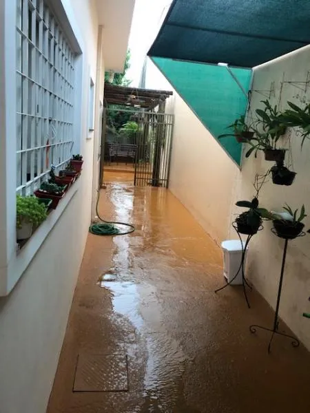 Casa à venda — foto 1 de 4
