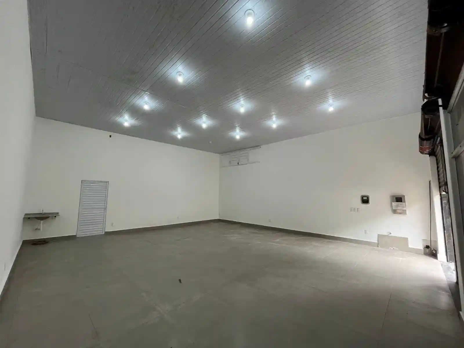 Loja / Salão / Ponto Comercial  para aluguel, 80m² — foto 5 de 10