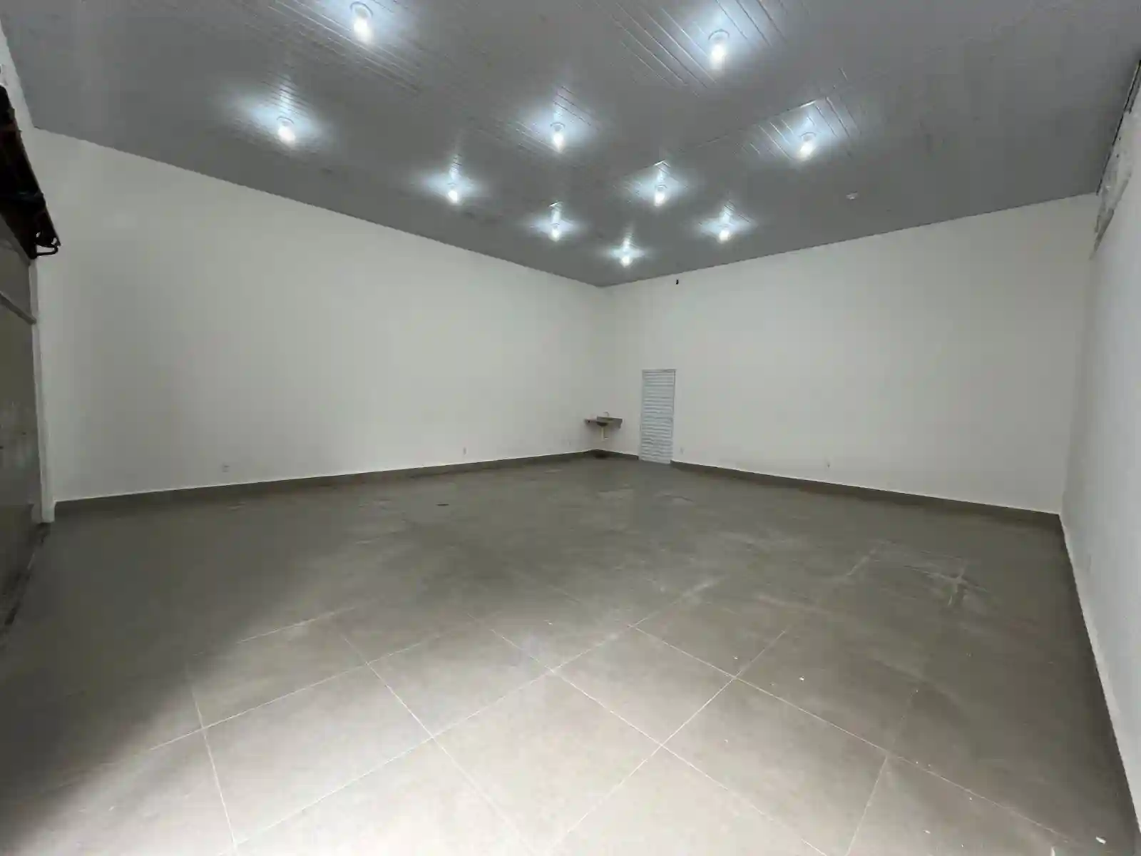 Loja / Salão / Ponto Comercial  para aluguel, 80m² — foto 4 de 10