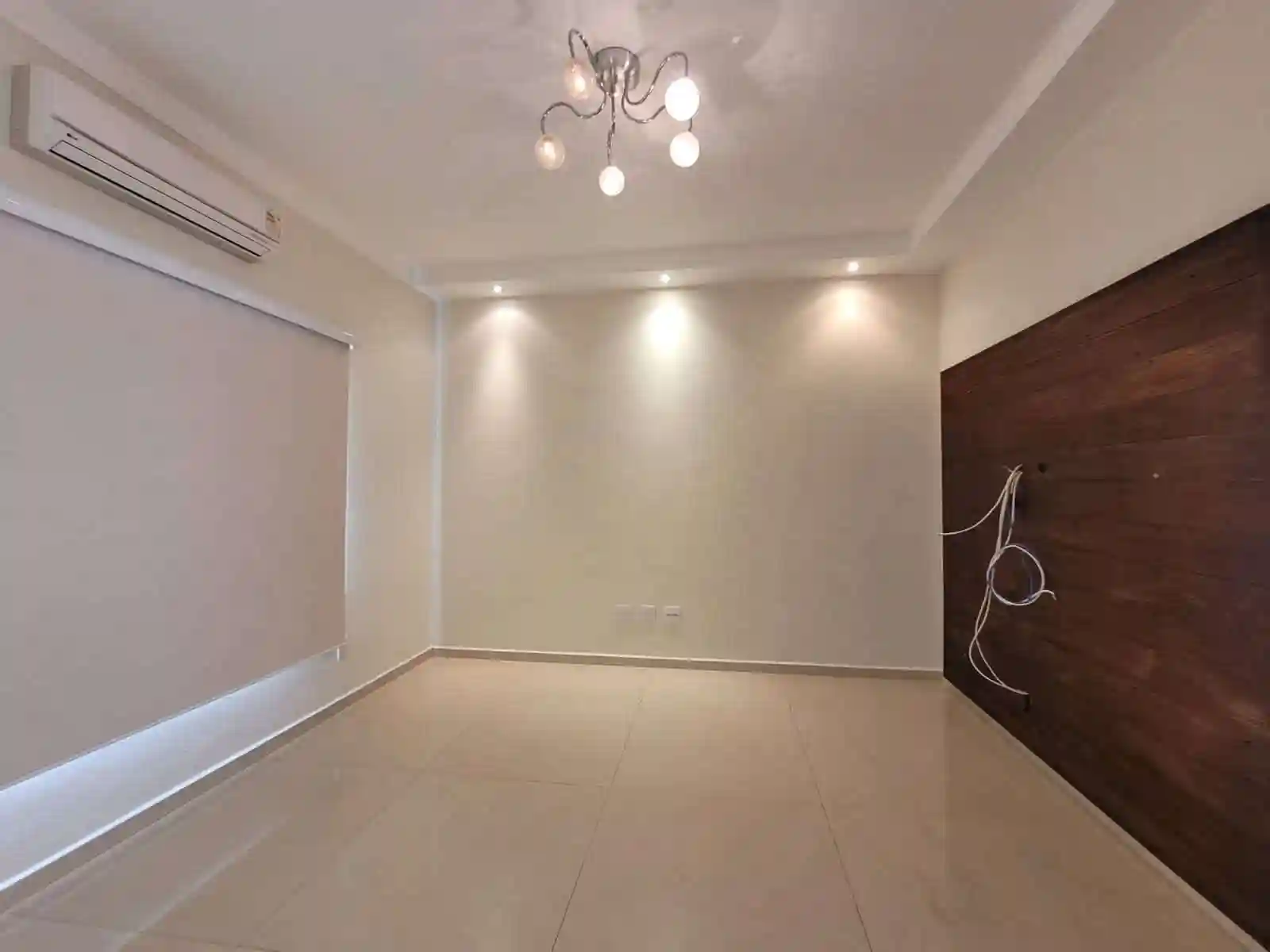 Casa de Condomínio com 3 quartos para aluguel, 270m² — foto 11 de 12