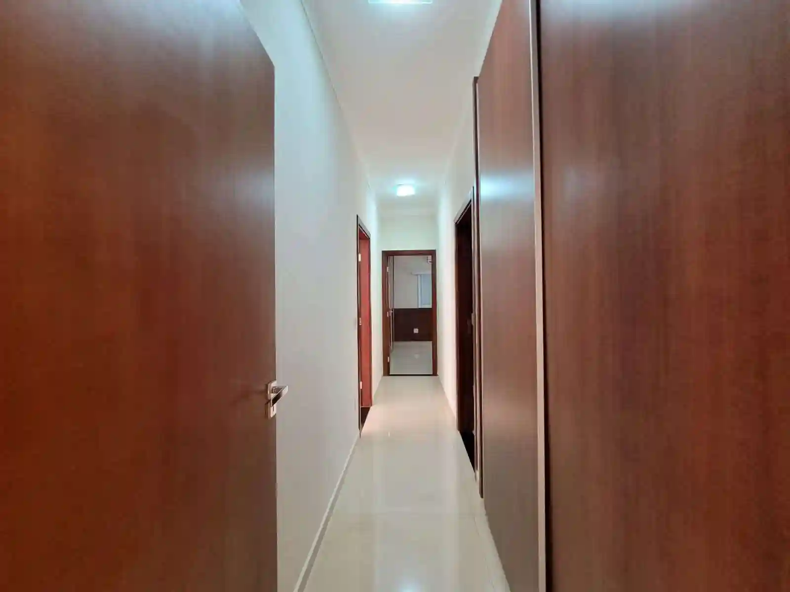 Casa de Condomínio com 3 quartos para aluguel, 270m² — foto 8 de 12