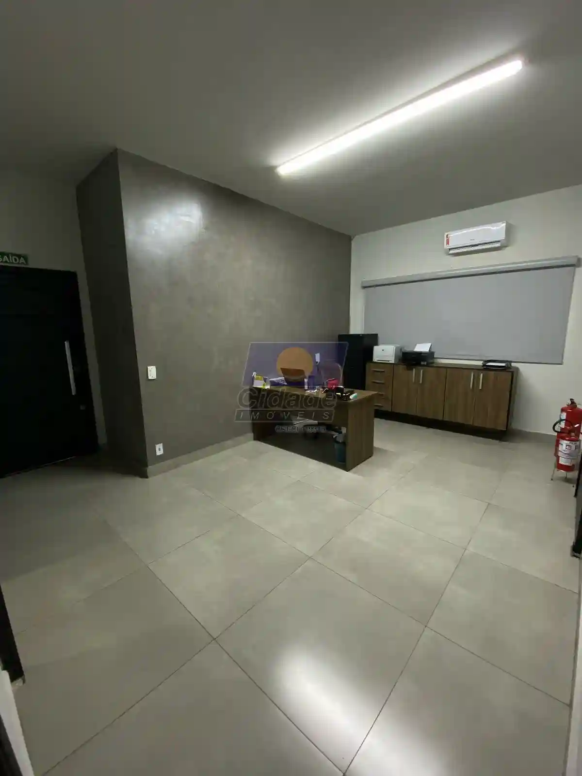 Casa Comercial com 3 quartos para aluguel, 180m² — foto 1 de 24