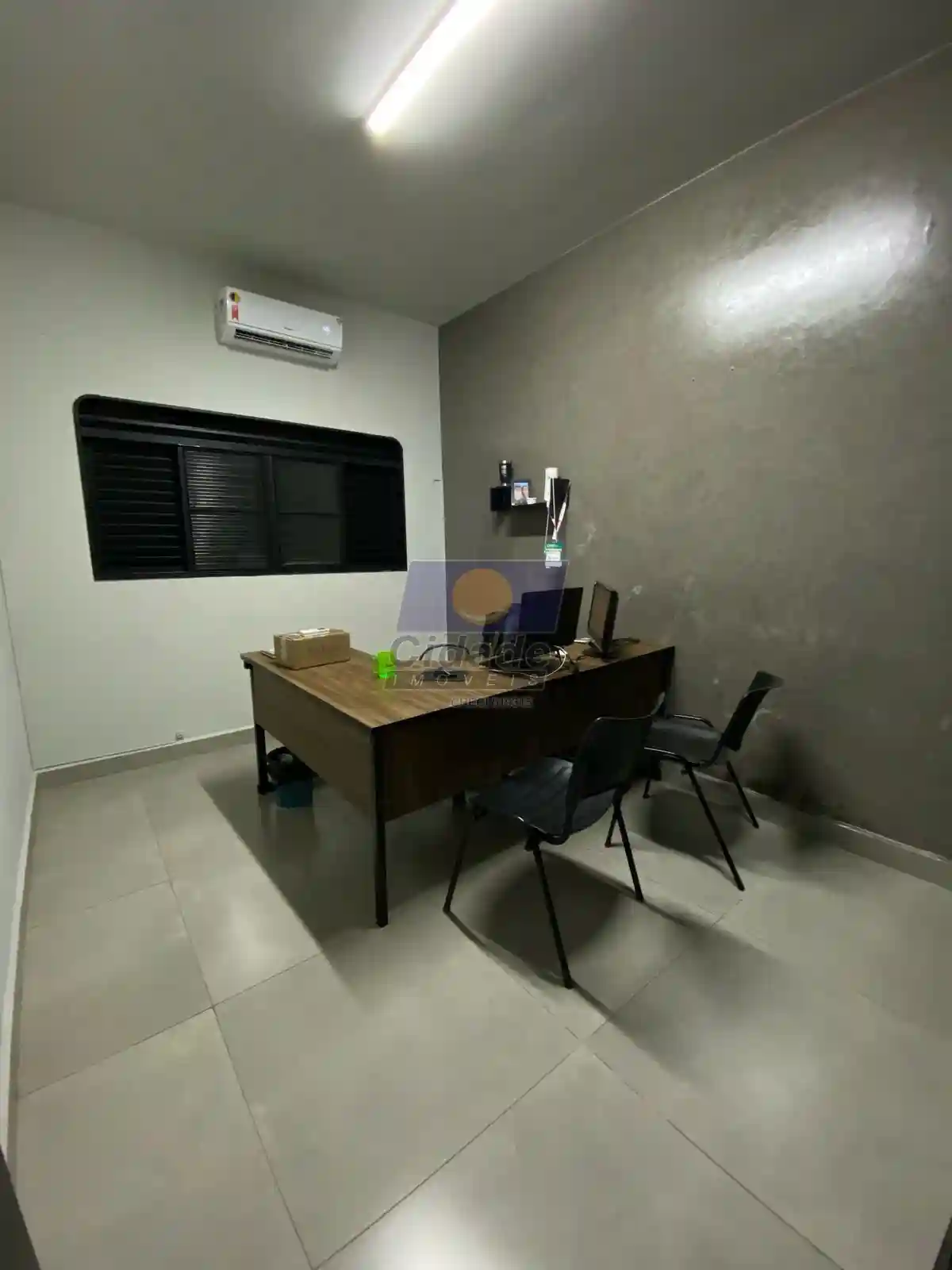 Casa Comercial com 3 quartos para aluguel, 180m² — foto 6 de 24