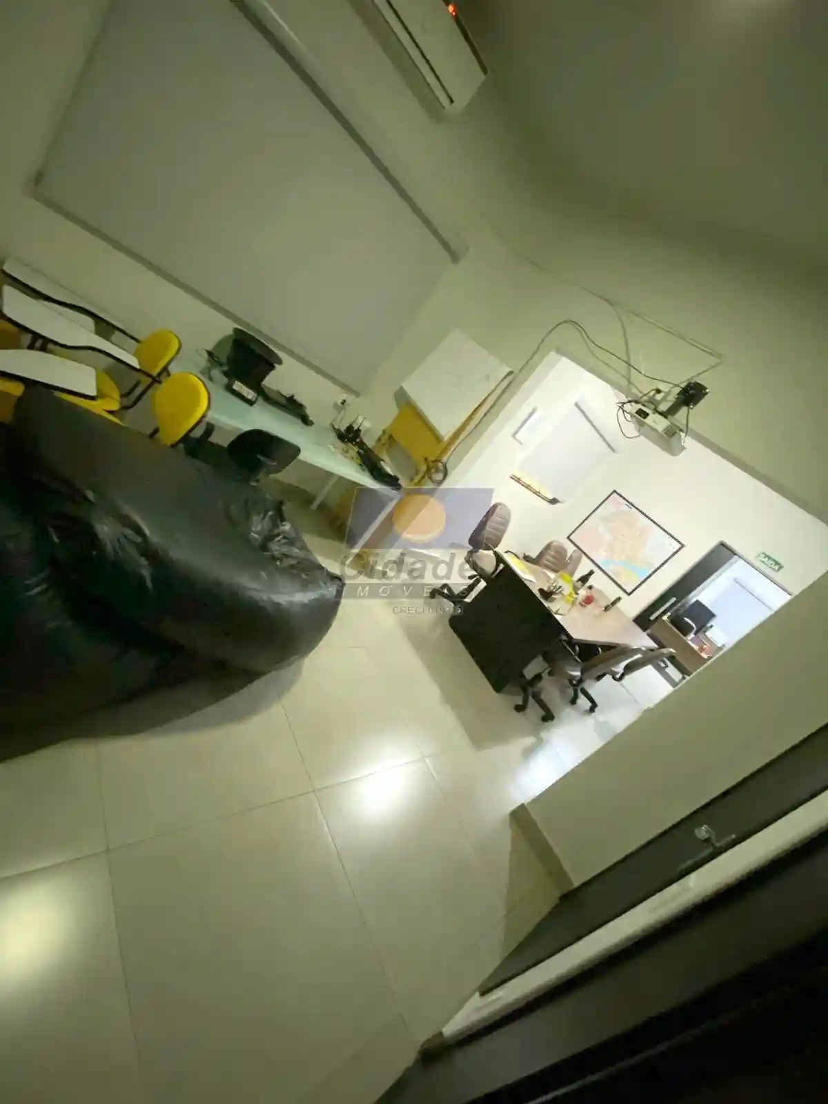 Casa Comercial com 3 quartos para aluguel, 180m² — foto 8 de 24