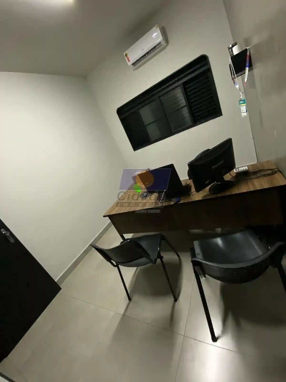 Casa Comercial com 3 quartos para aluguel, 180m² — foto 5 de 24