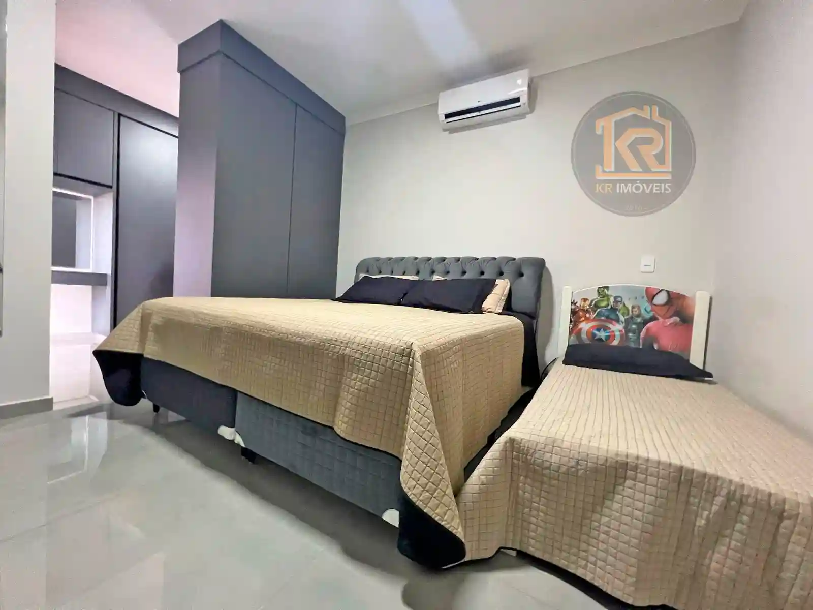 Casa com 3 quartos à venda, 300m² — foto 22 de 40