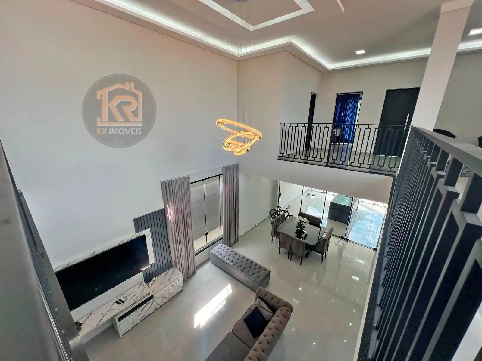 Casa com 3 quartos à venda, 300m² — foto 17 de 40