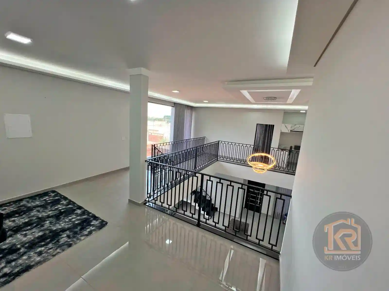 Casa com 3 quartos à venda, 300m² — foto 19 de 40