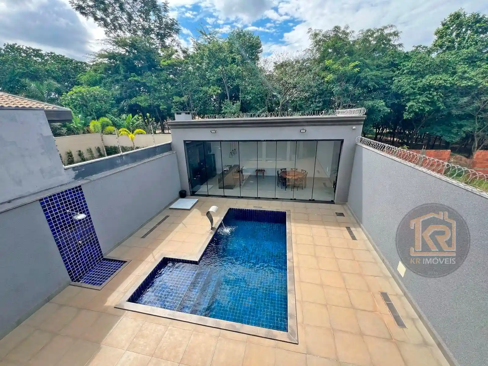 Casa com 3 quartos à venda, 300m² — foto 32 de 40