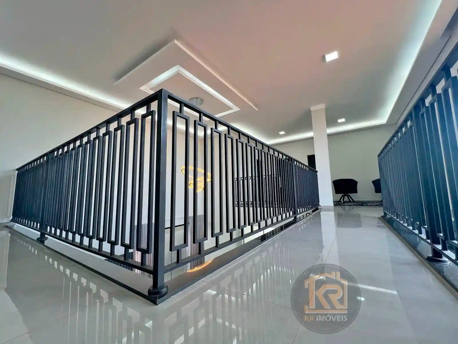 Casa com 3 quartos à venda, 300m² — foto 20 de 40