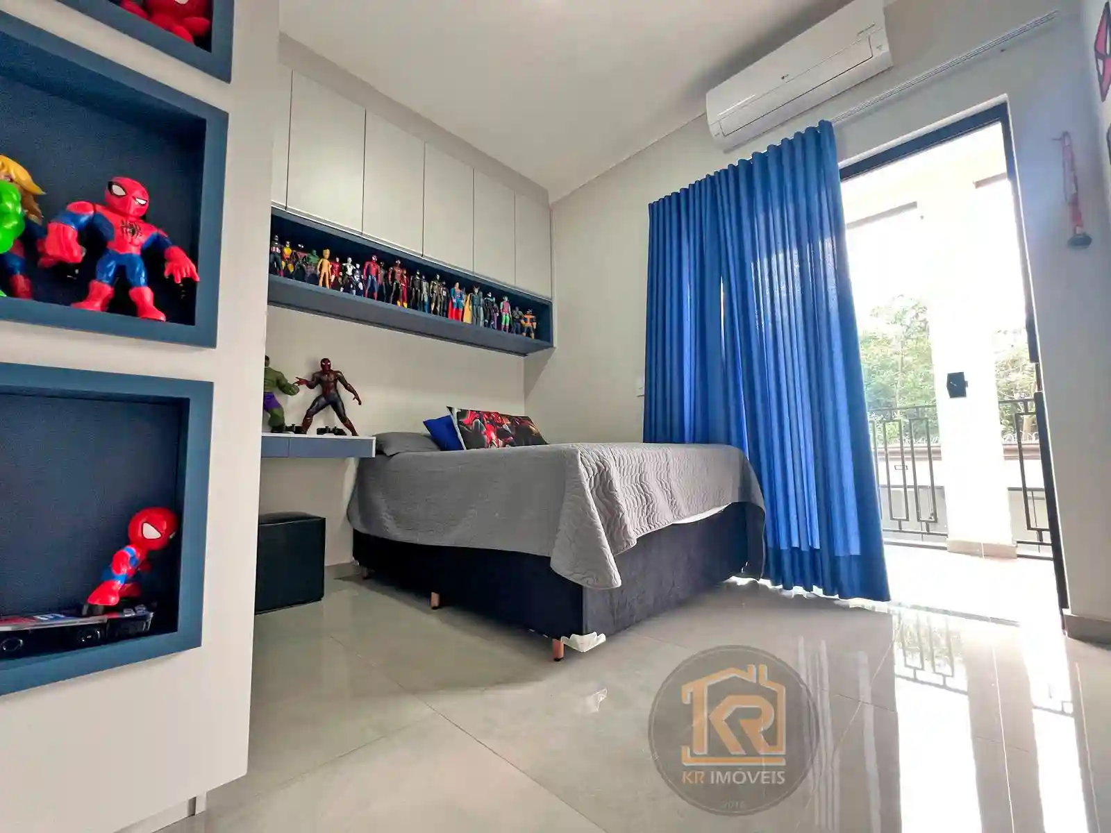 Casa com 3 quartos à venda, 300m² — foto 30 de 40