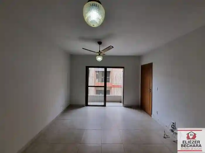 Apartamento com 3 quartos à venda, 80m² — foto 1 de 22