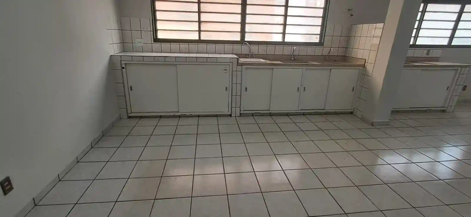 Loja / Salão / Ponto Comercial  à venda, 233m² — foto 12 de 12