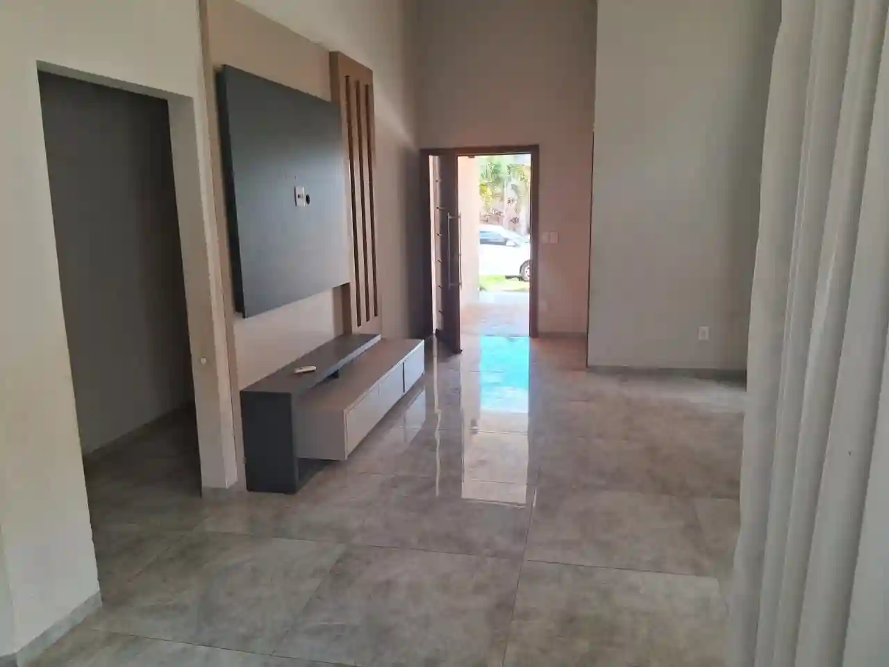 Casa de Condomínio com 3 quartos à venda, 253m² — foto 1 de 15