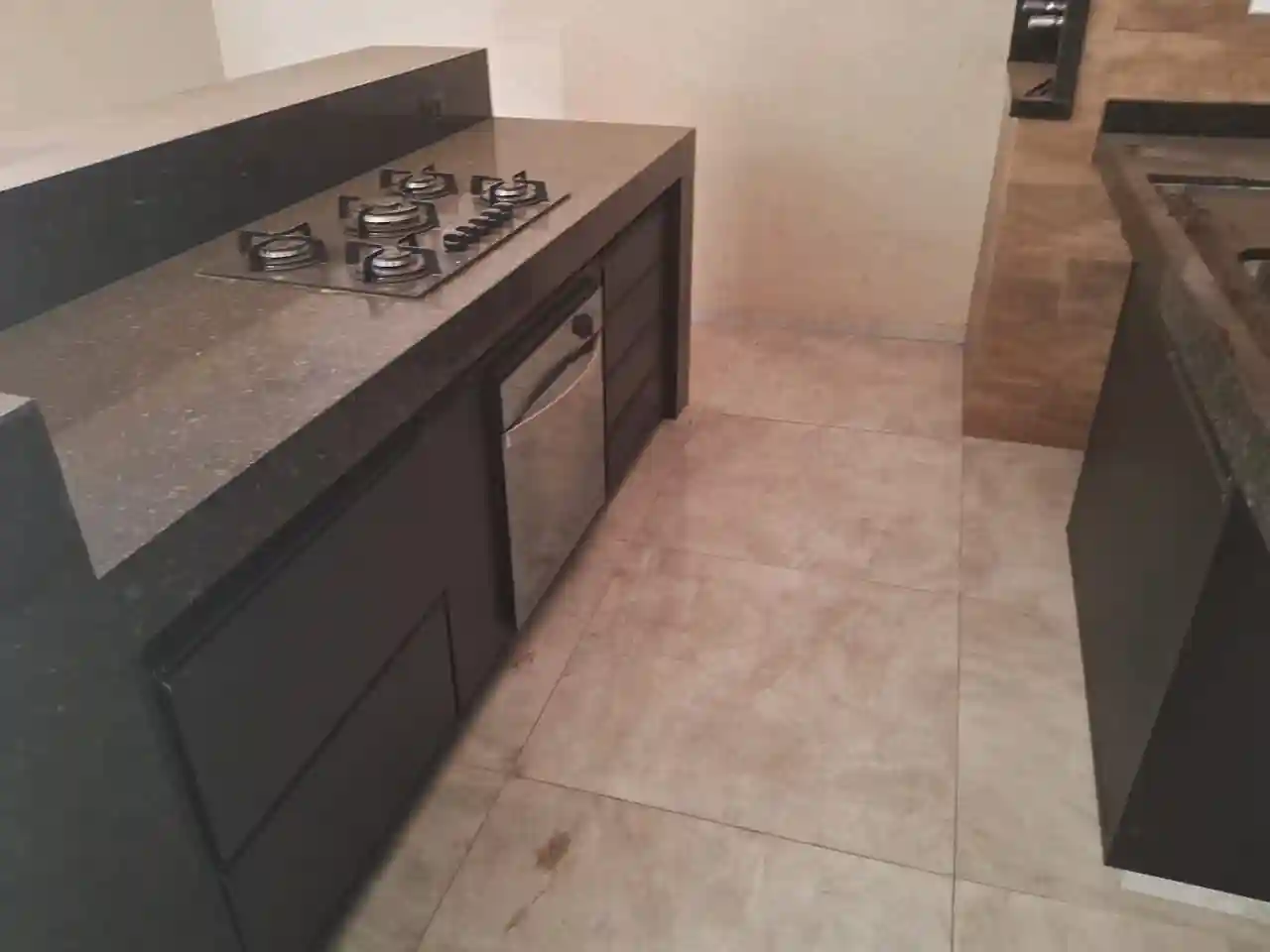 Casa de Condomínio com 3 quartos à venda, 253m² — foto 9 de 15