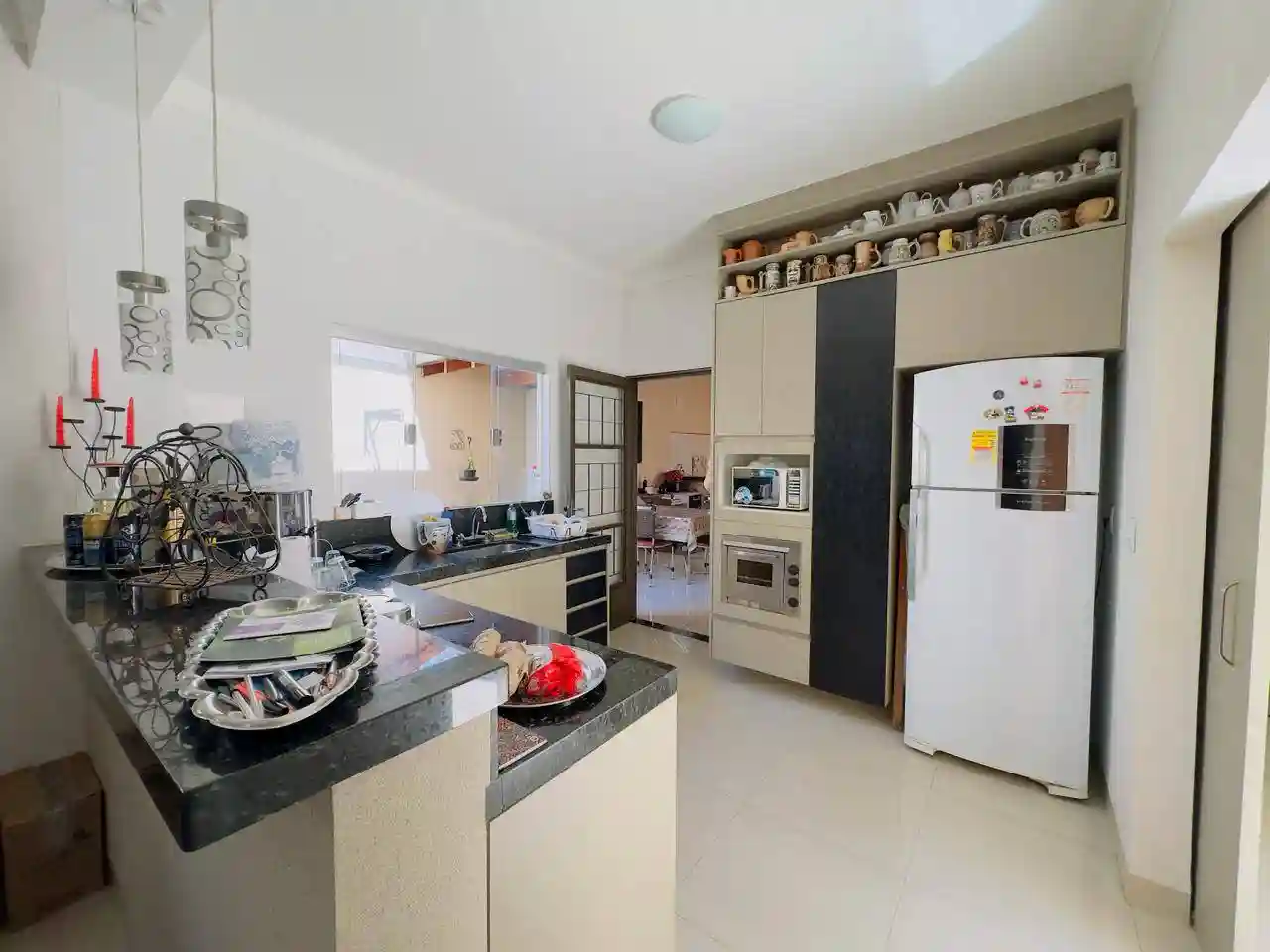 Casa com 3 quartos à venda, 140m² — foto 3 de 10