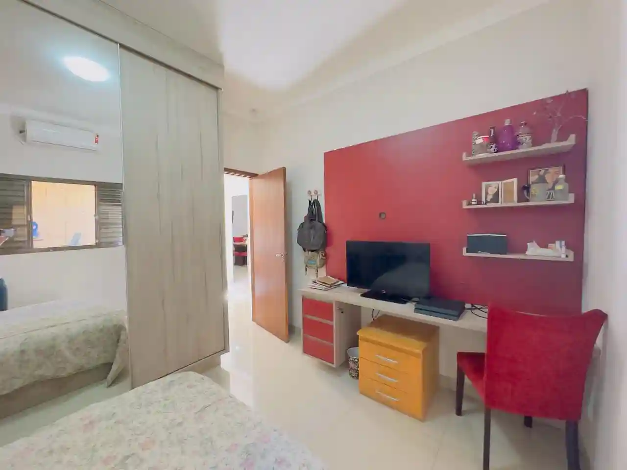 Casa com 3 quartos à venda, 140m² — foto 6 de 10