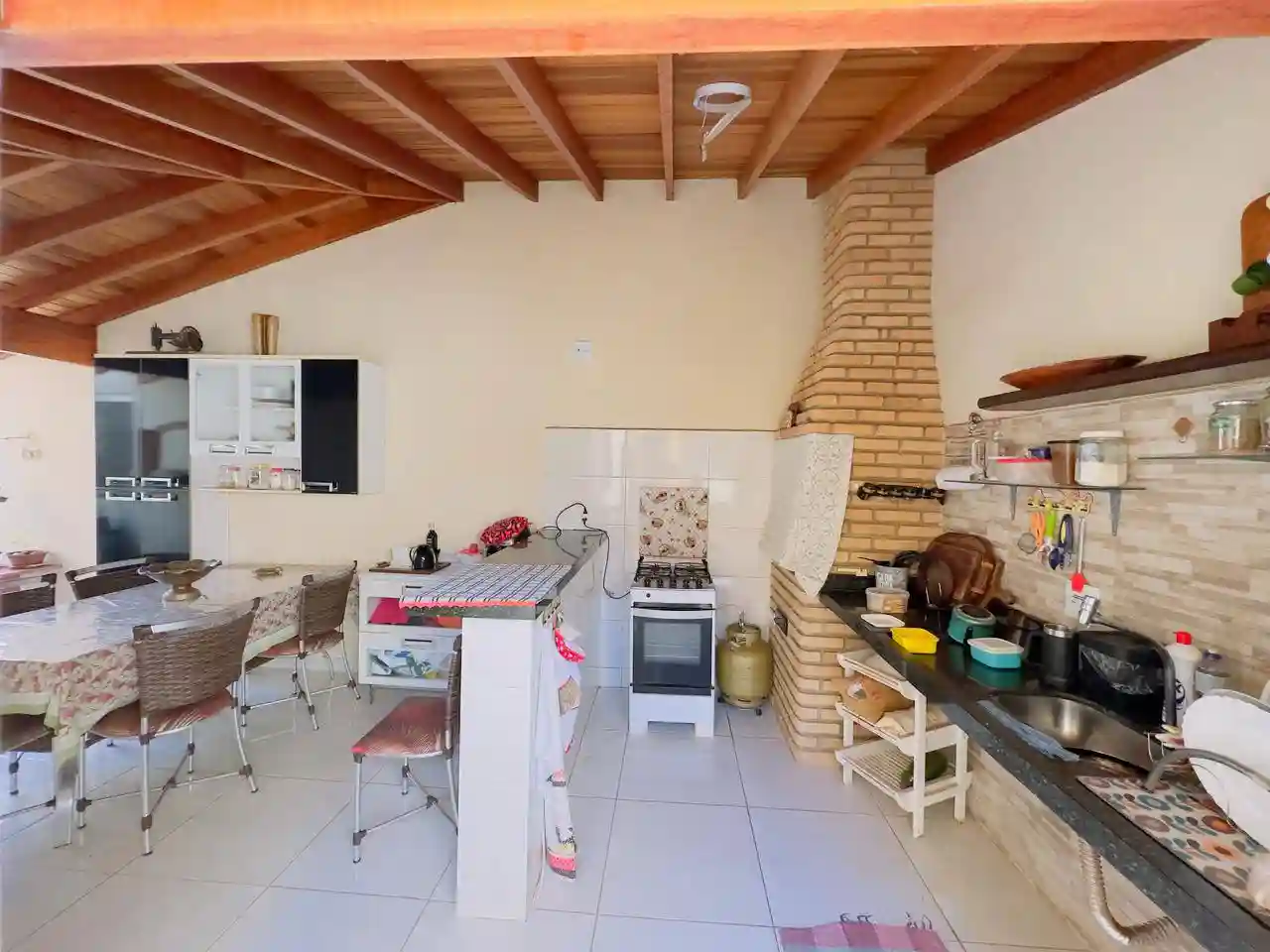 Casa com 3 quartos à venda, 140m² — foto 9 de 10