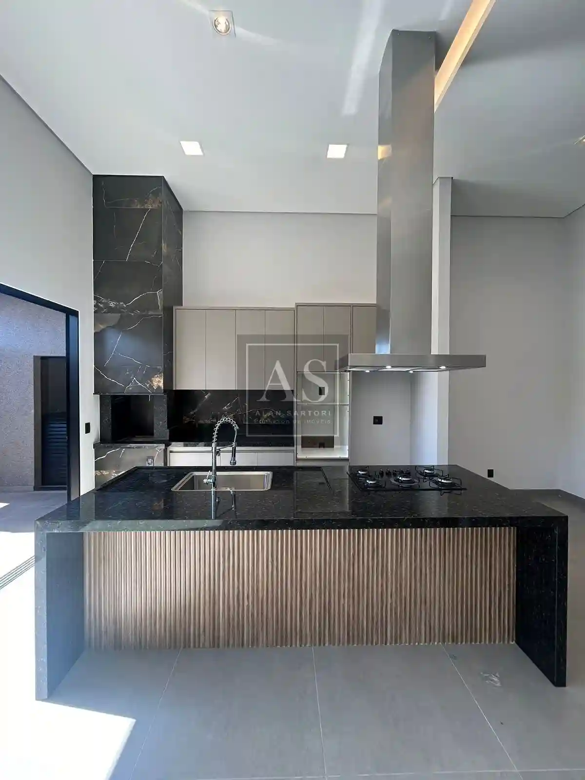 Casa de Condomínio com 3 quartos à venda, 161m² — foto 9 de 26