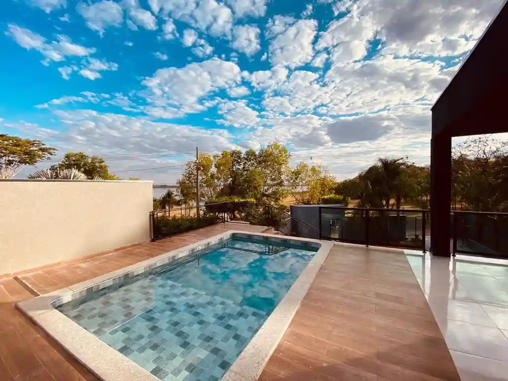 Casa de Condomínio com 5 quartos à venda, 700m² — foto 1 de 28