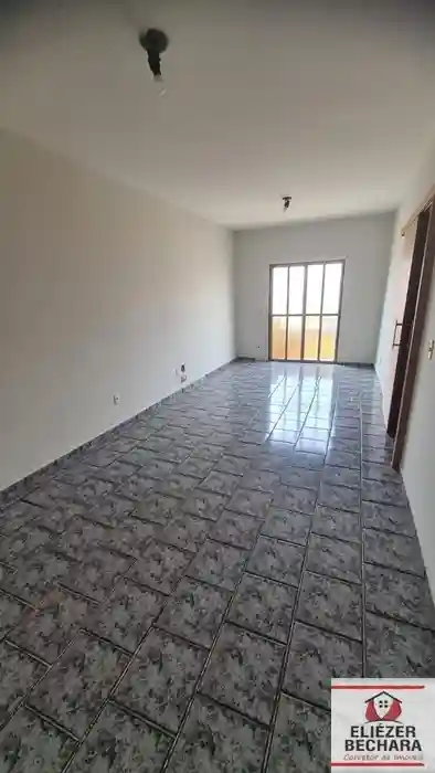 Apartamento com 3 quartos à venda, 85m² — foto 1 de 25