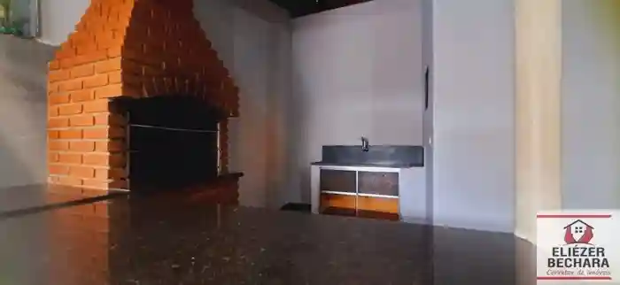Casa com 2 quartos à venda, 160m² — foto 8 de 9
