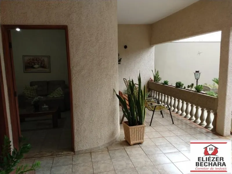 Casa à venda — foto 1 de 5