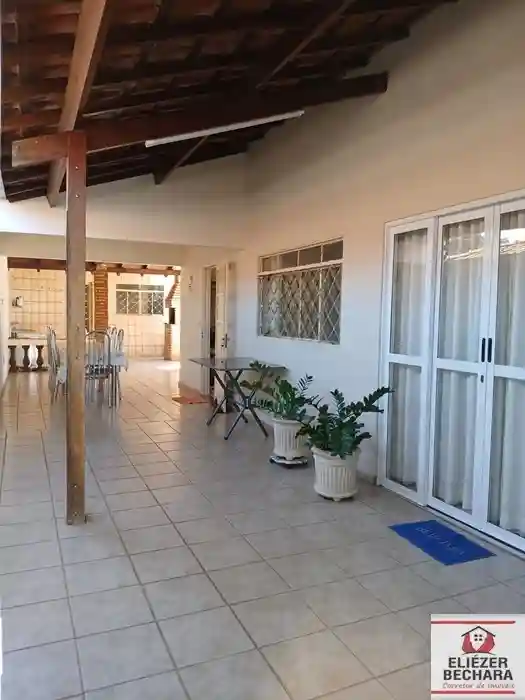 Casa com 3 quartos à venda, 280m² — foto 18 de 21
