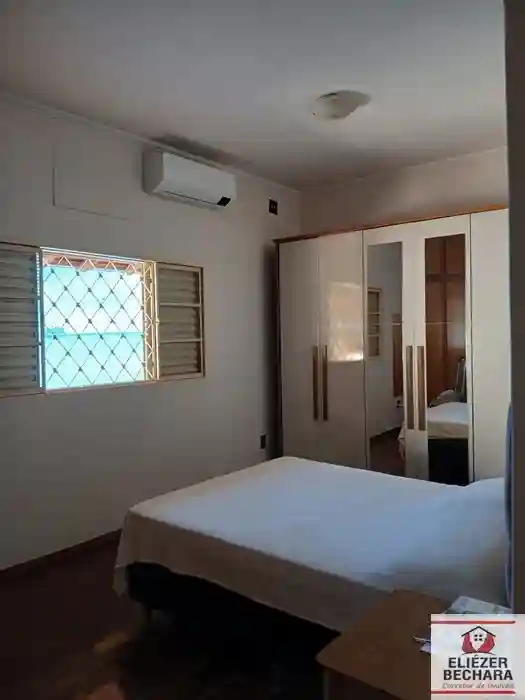 Casa com 3 quartos à venda, 280m² — foto 17 de 21