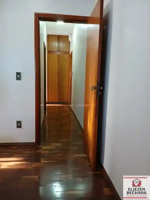 Casa com 3 quartos à venda, 280m² — foto 8 de 21