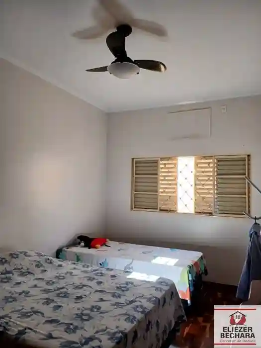 Casa com 3 quartos à venda, 280m² — foto 13 de 21