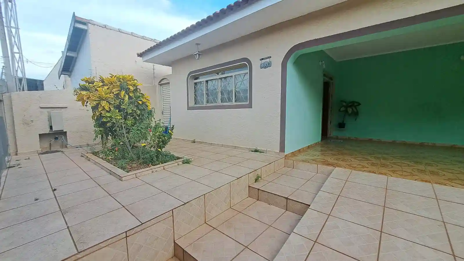 Casa com 3 quartos à venda, 372m² — foto 3 de 14