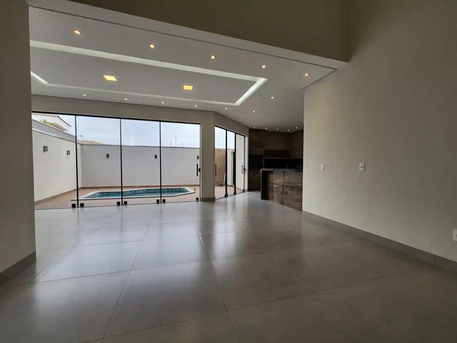 Casa de Condomínio com 3 quartos à venda, 200m² — foto 22 de 29