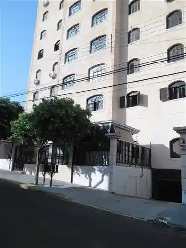 Apartamento com 3 quartos à venda, 180m² — foto 1 de 13