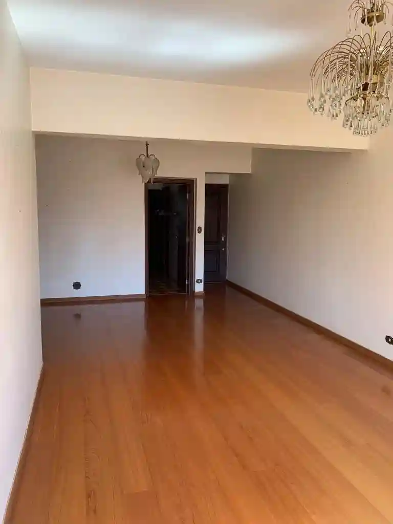 Apartamento com 3 quartos à venda, 180m² — foto 3 de 13