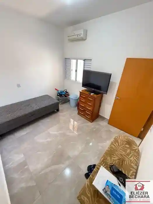 Casa com 2 quartos à venda, 60m² — foto 1 de 16