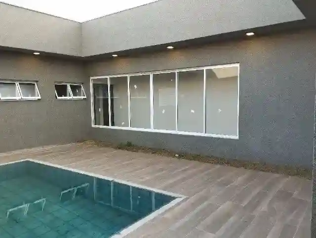 Casa de Condomínio com 3 quartos à venda, 227m² — foto 3 de 13