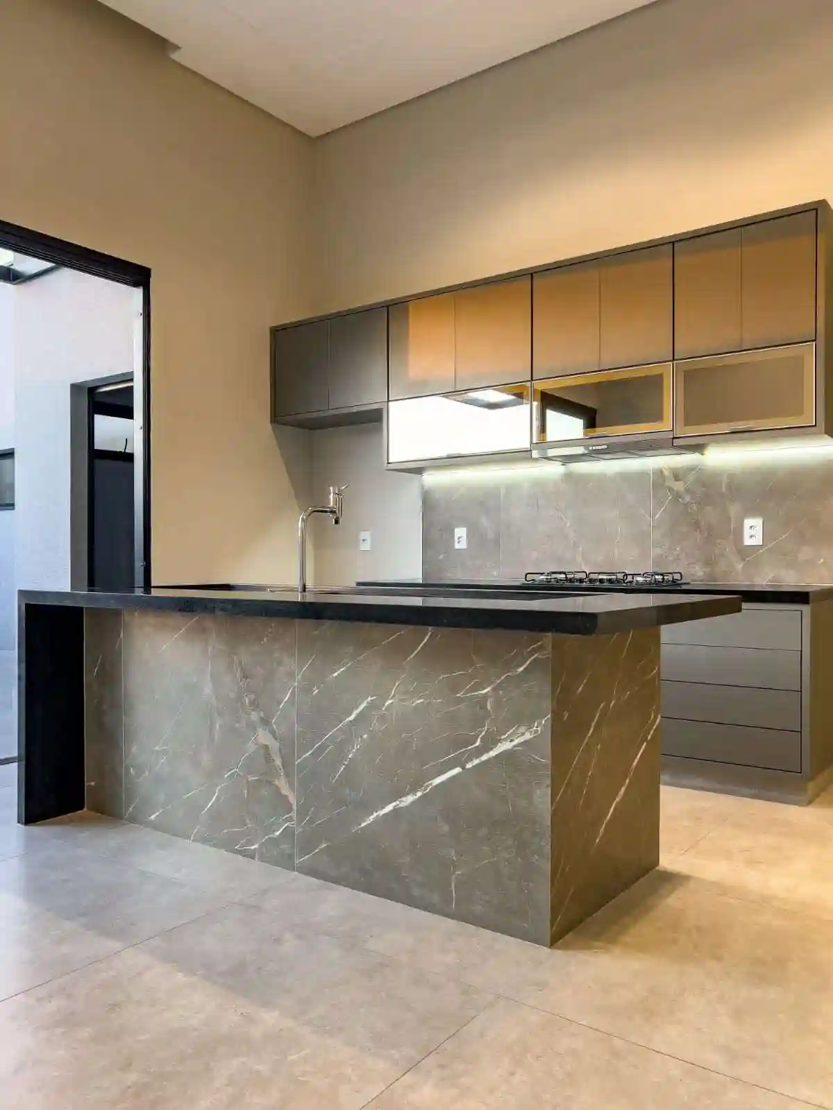Casa de Condomínio com 3 quartos à venda, 150m² — foto 10 de 28
