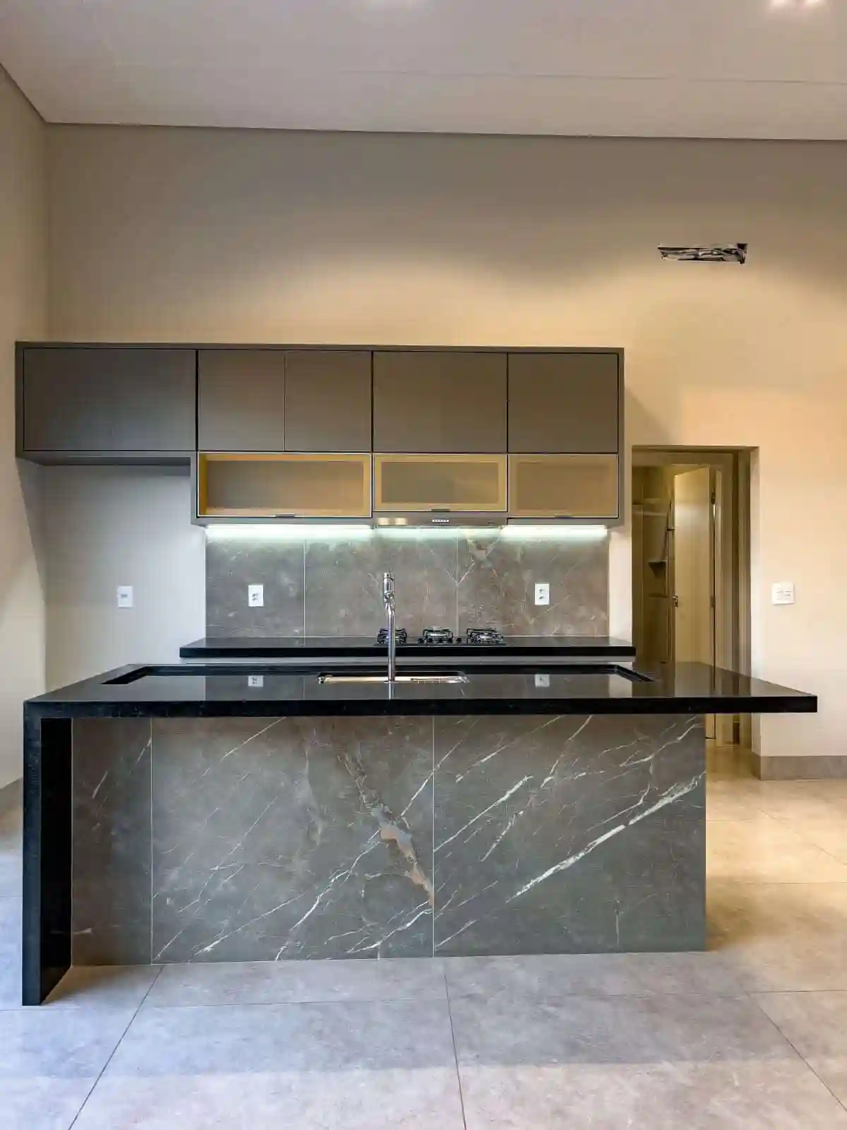 Casa de Condomínio com 3 quartos à venda, 150m² — foto 9 de 28