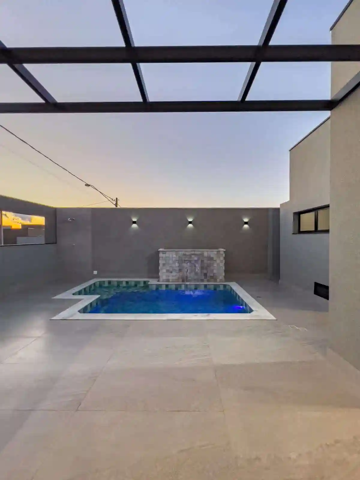 Casa de Condomínio com 3 quartos à venda, 150m² — foto 3 de 28