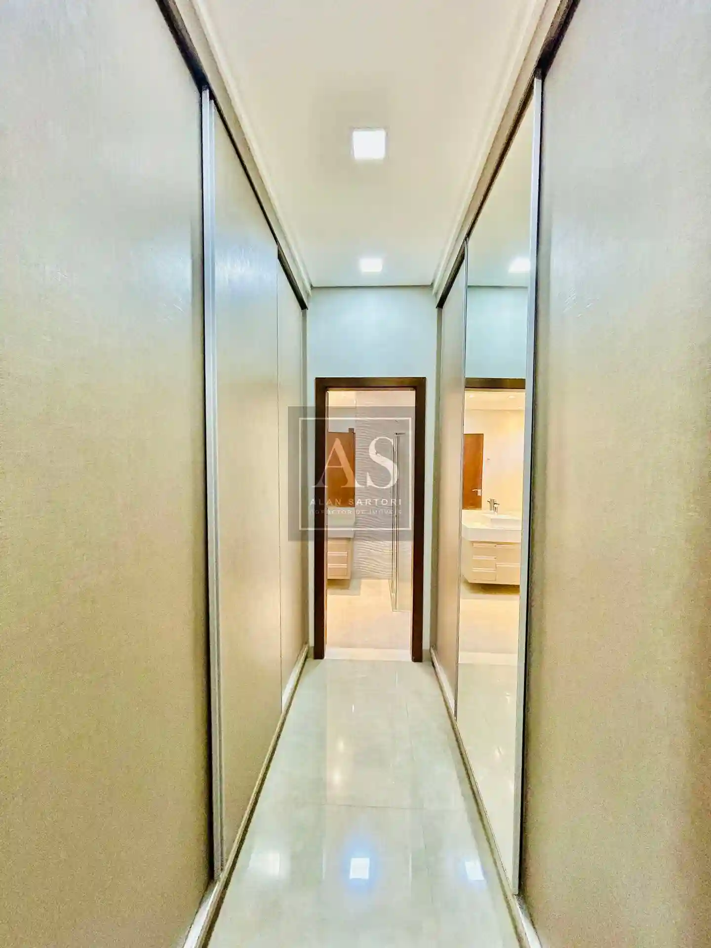 Casa de Condomínio com 4 quartos à venda, 410m² — foto 23 de 35
