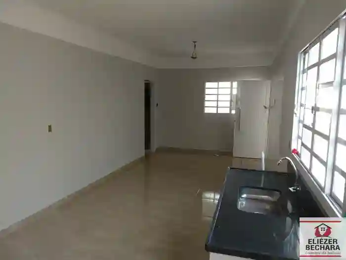 Casa com 3 quartos à venda, 120m² — foto 1 de 38