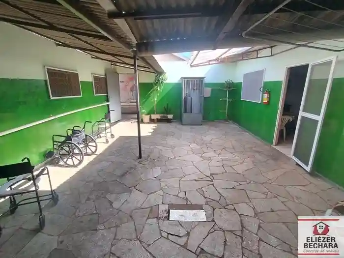 Casa com 4 quartos à venda, 210m² — foto 11 de 17