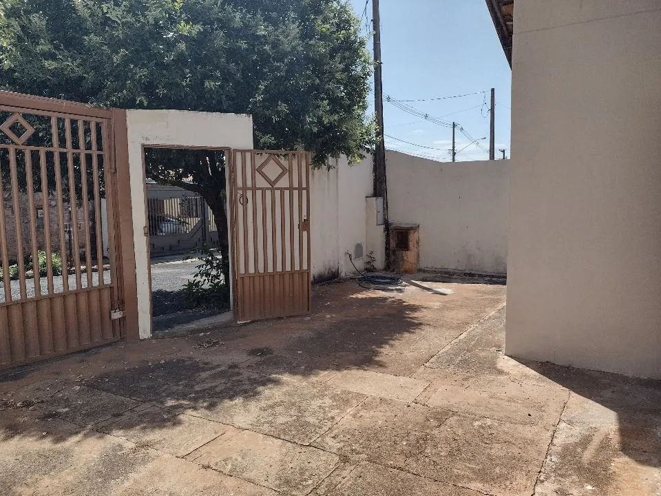 Casa à venda — foto 9 de 12