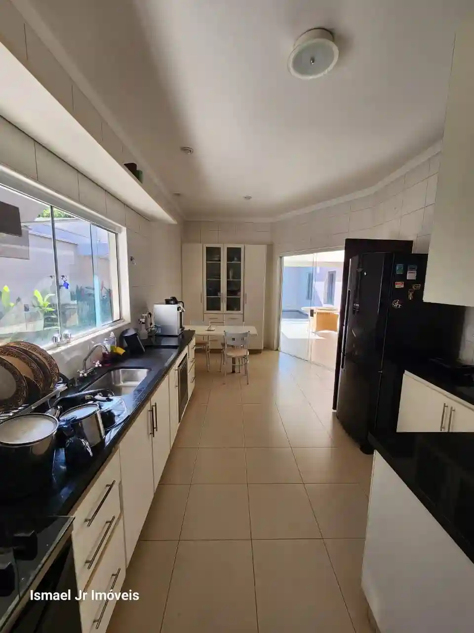 Casa de Condomínio com 3 quartos à venda, 420m² — foto 11 de 52