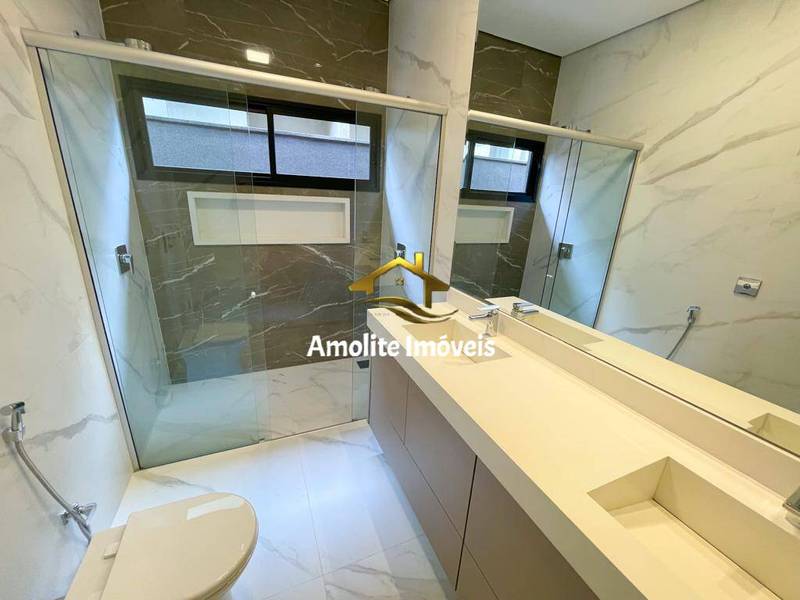 Casa de Condomínio com 3 quartos à venda, 250m² — foto 26 de 29