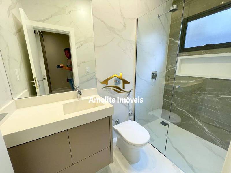 Casa de Condomínio com 3 quartos à venda, 250m² — foto 23 de 29