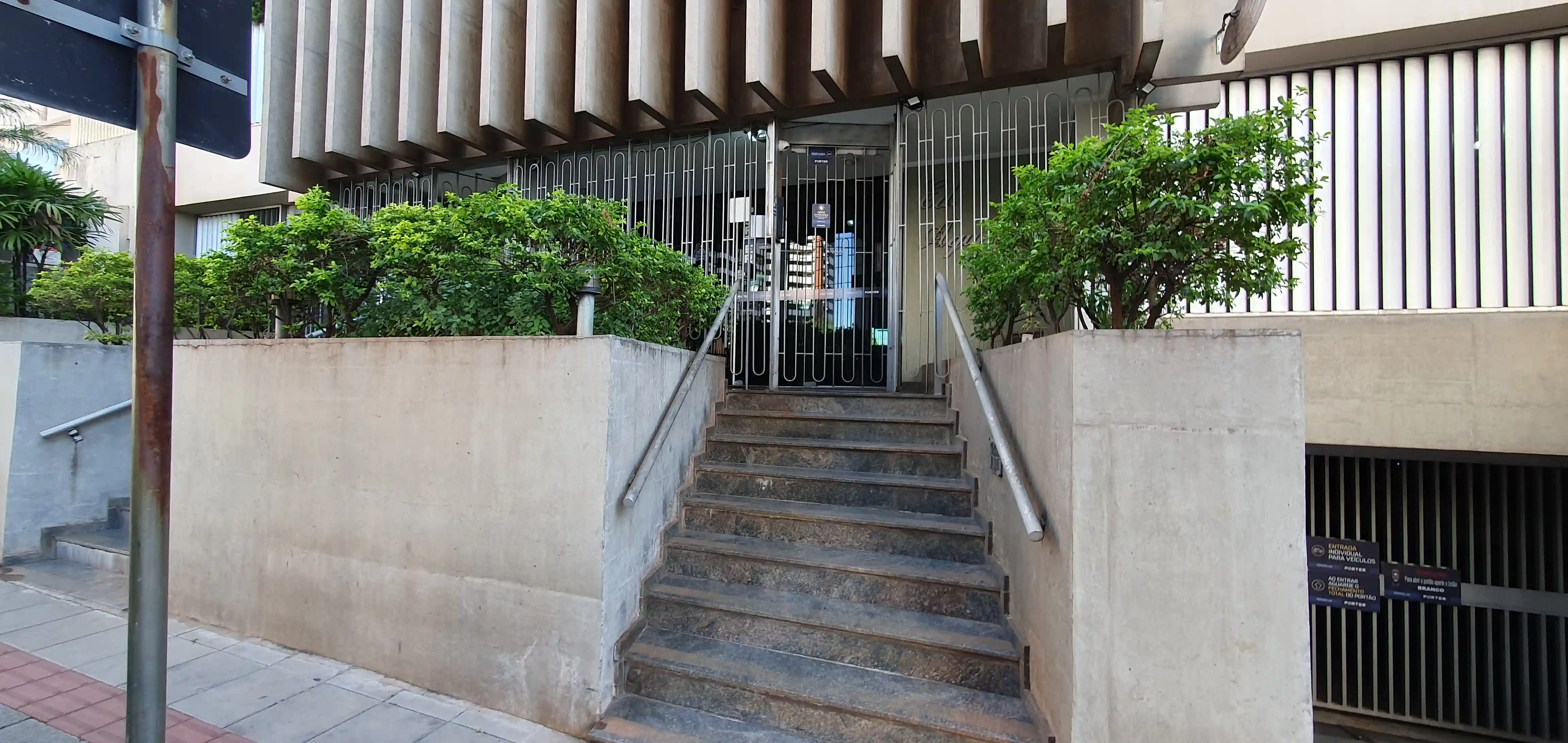 Apartamento com 4 quartos à venda, 213m² — foto 3 de 15