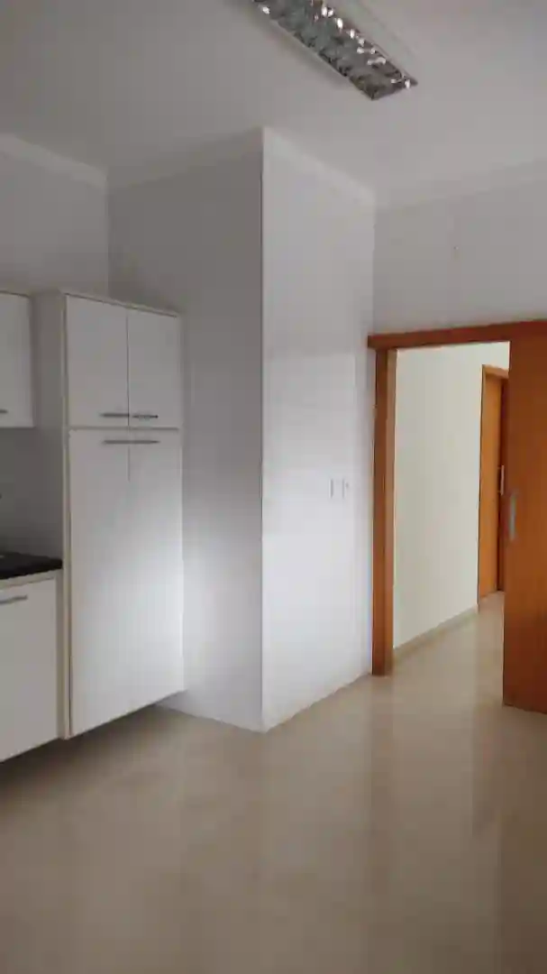 Casa de Condomínio com 3 quartos à venda, 400m² — foto 8 de 9